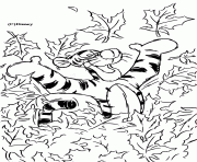 Coloriage Tigrou s amuse dans les feuilles