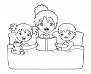 Coloriage une mere et ses deux enfants lecture avant de dormir