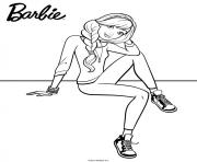 Coloriage barbie assise belle